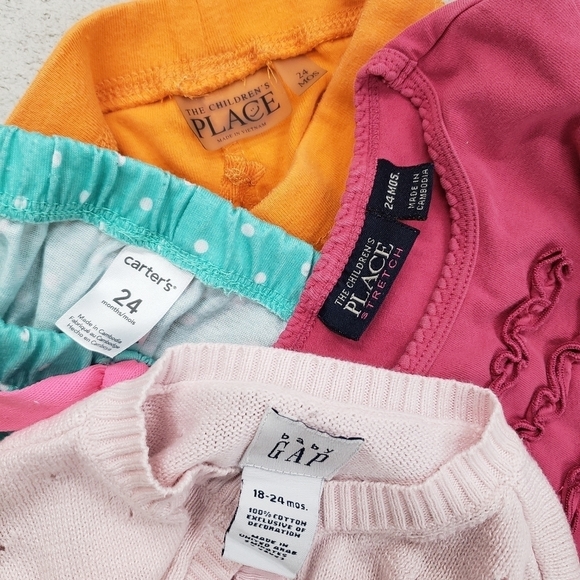 3/$15 Girls size 24M clothing bundle of 4 - Picture 2 of 3